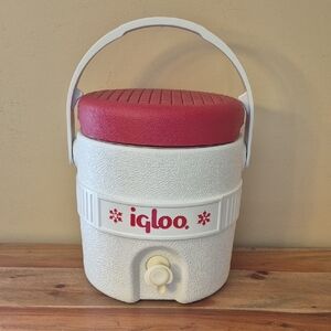 Vintage 80's Igloo 1 Gallon Red and White Beverage Cooler / Water Jug